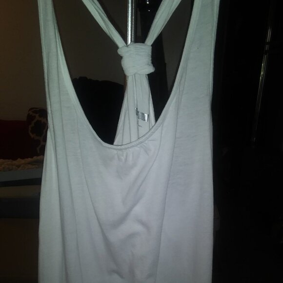 Forever 21 White sleeveless tank top - Picture 1 of 4